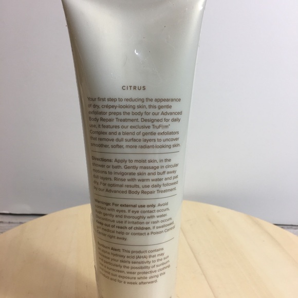 Crepe Erase Body Firm Body Smoothing Pre-Treatment  10 oz. - Picture 3 of 3